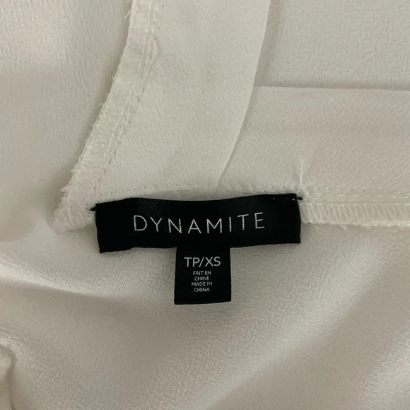 Dynamite Sleeveless Top Size XS White V-neckline Pleated Detail Neutral Basic - Picture 4 of 8